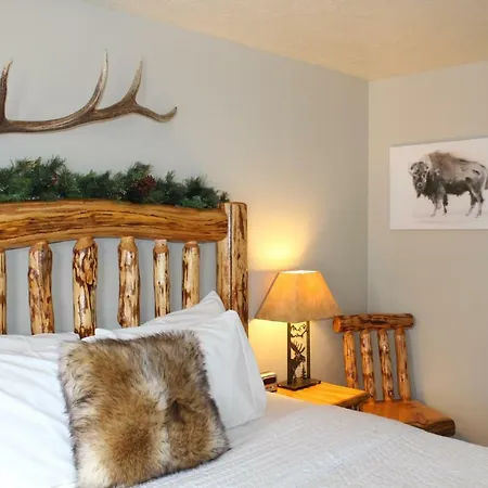 The Evergreen West Yellowstone Exterior foto